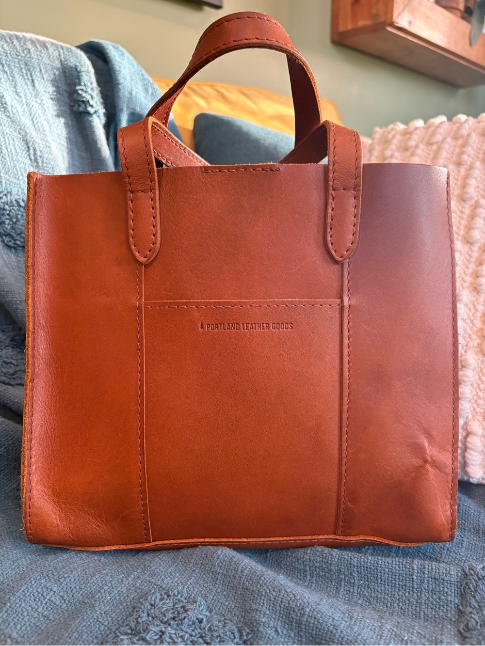 Portland Leather Goods Classic Lola Crossbody in Honey 🍯